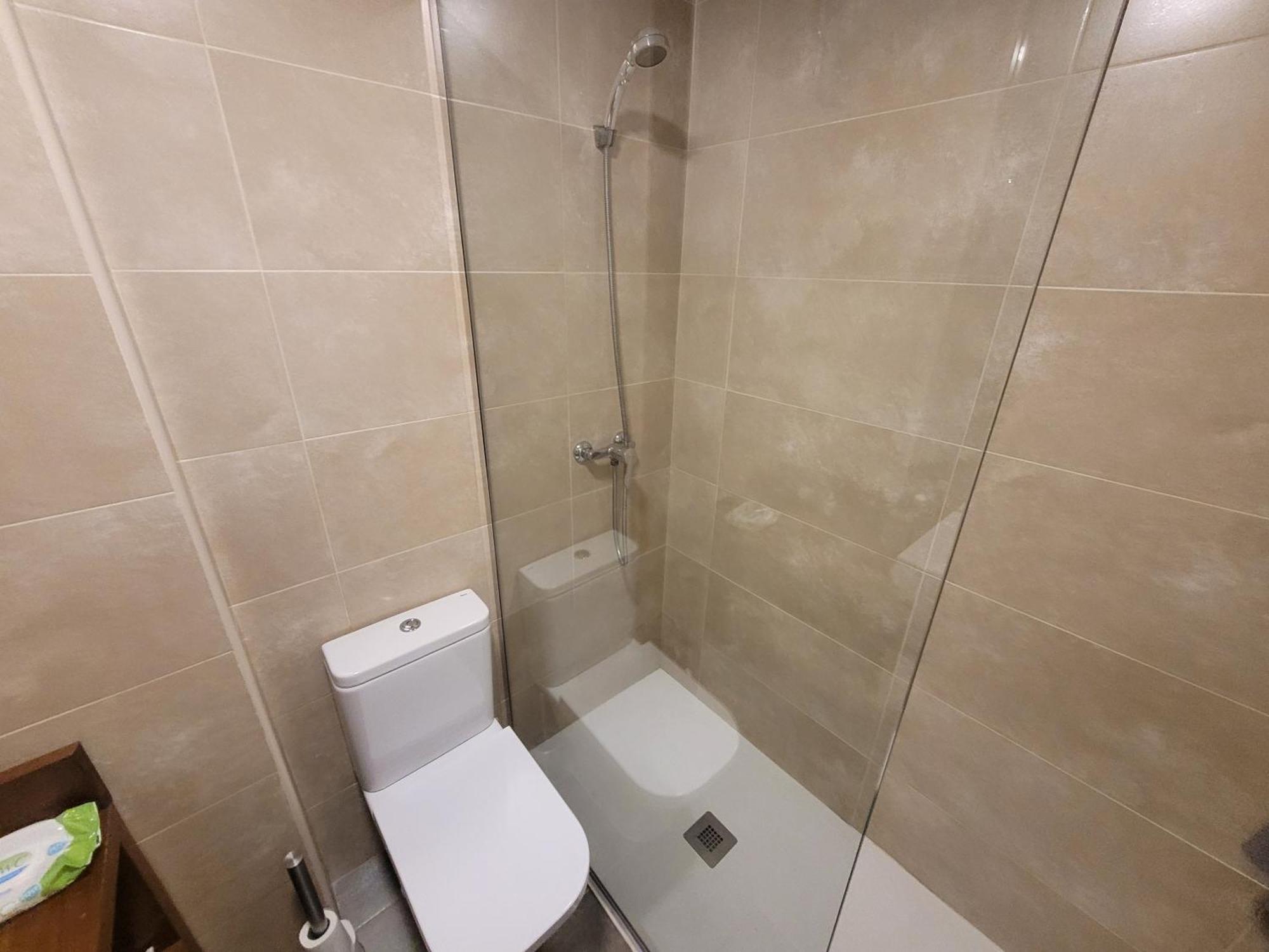 Piscina Y Garaje En Valdenoja Apartamento Santander